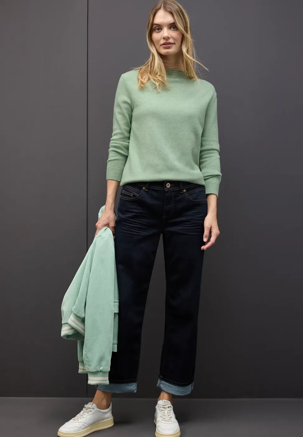 Pullover mit Rollkante