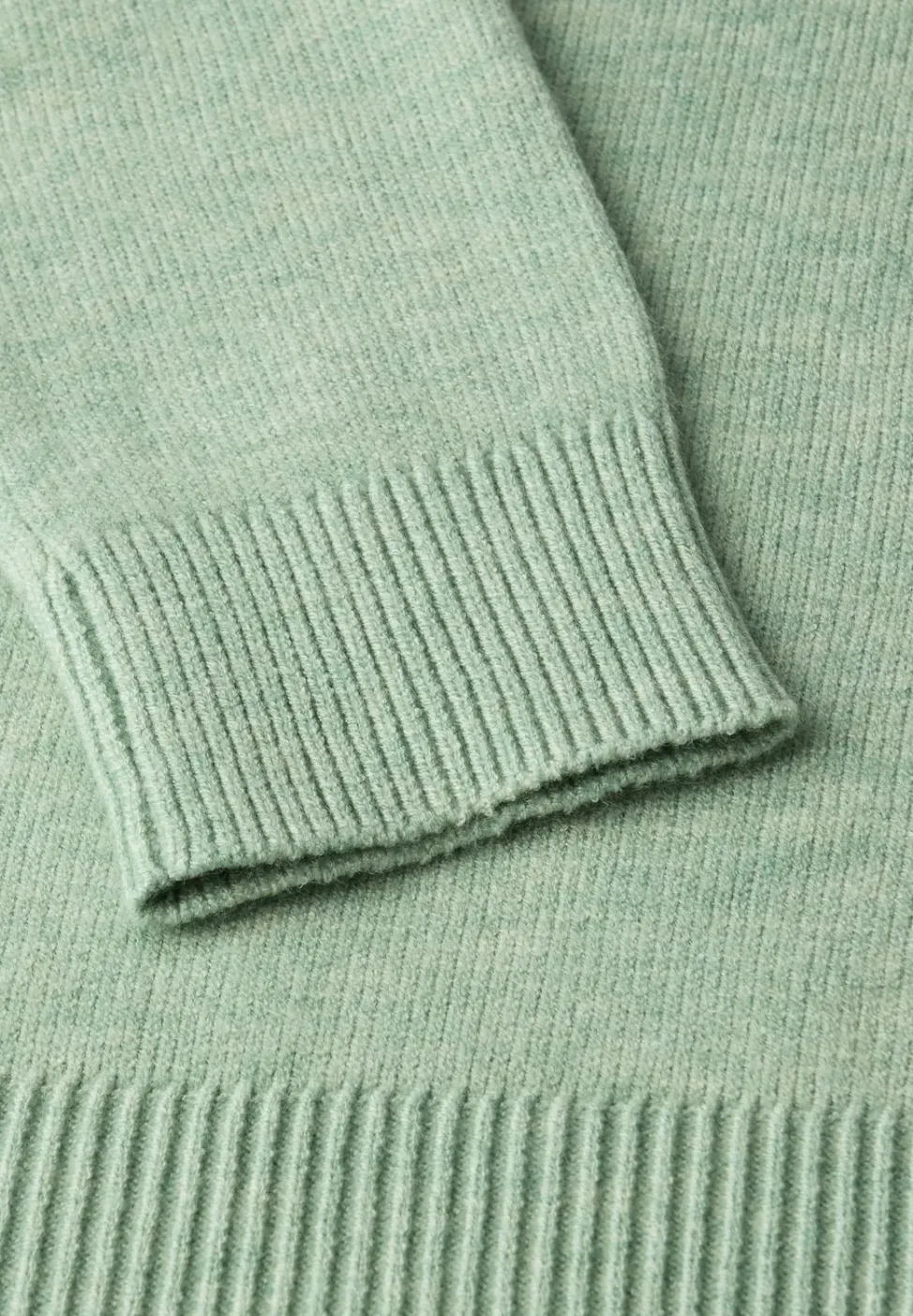 Pullover mit Rollkante