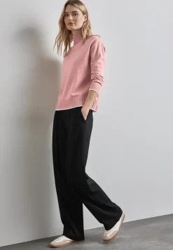 Pullover mit Stehkragen