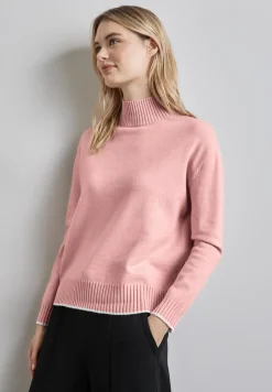 Pullover mit Stehkragen