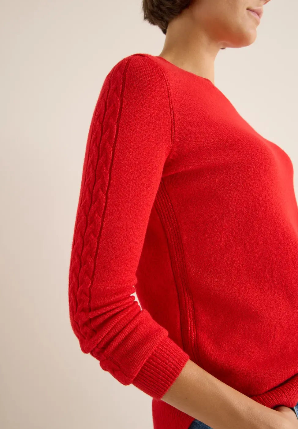 Pullover mit Strickdetail