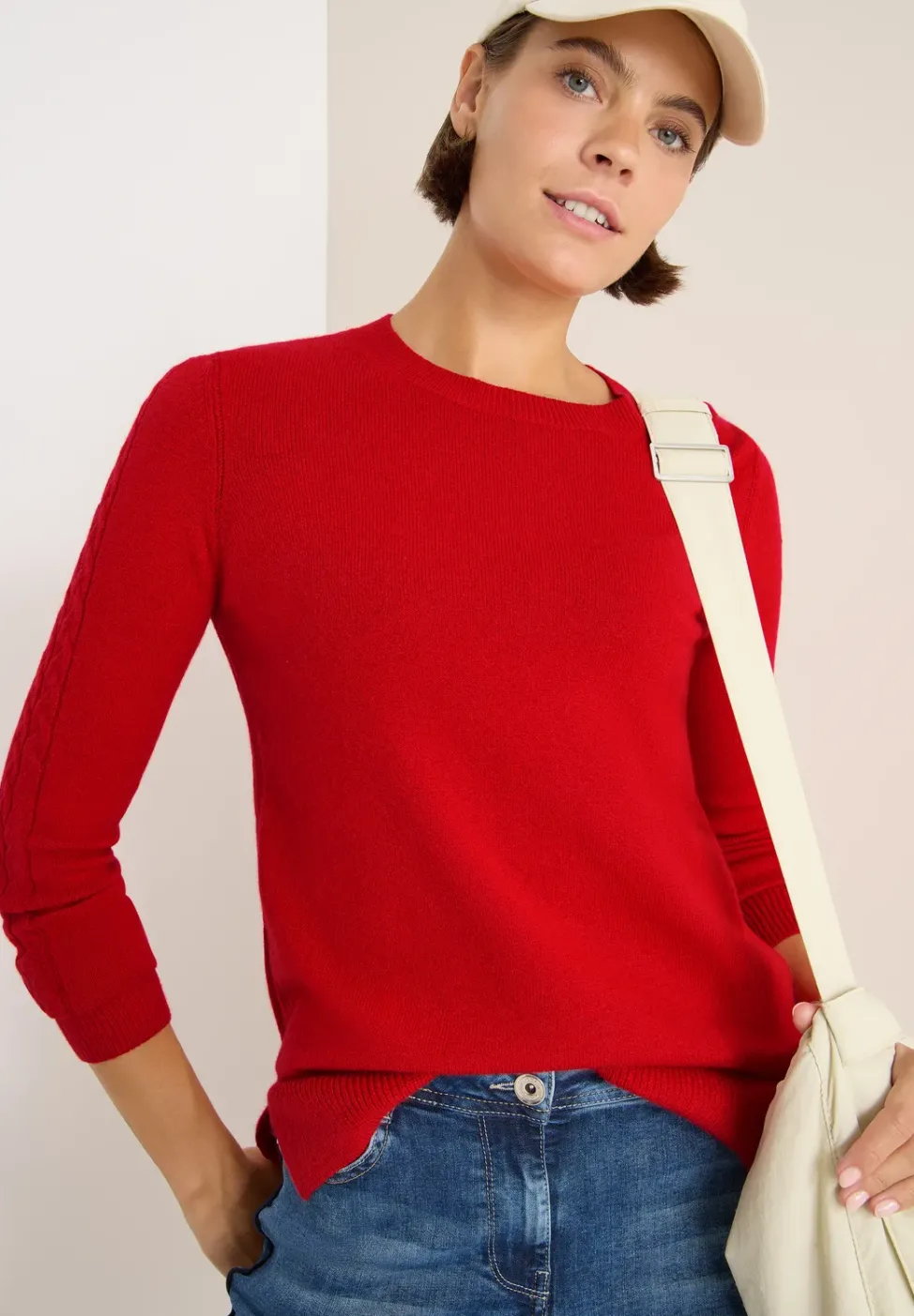 Pullover mit Strickdetail