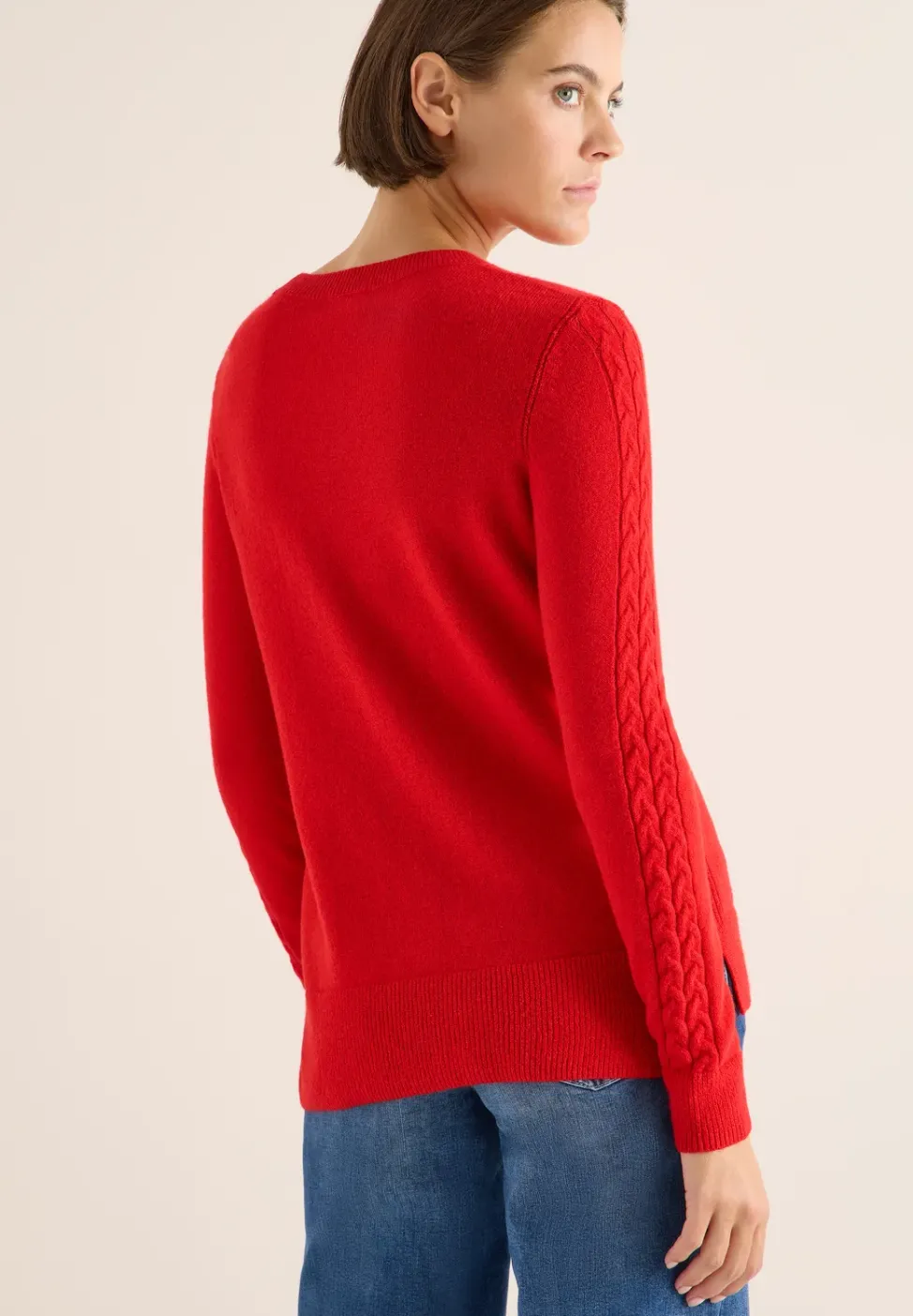 Pullover mit Strickdetail