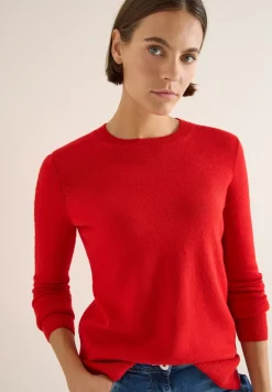 Pullover mit Strickdetail