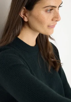 Pullover mit Strukturdetails