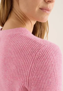 Pullover mit Strukturdetails