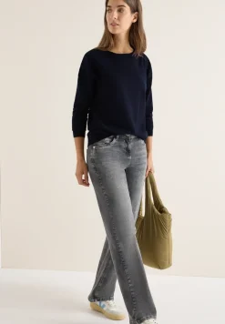 Pullover mit Strukturdetail