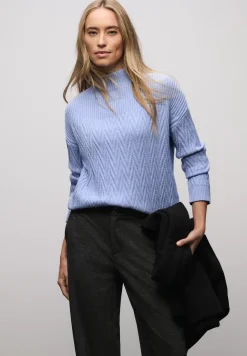 Pullover mit Strukturmix