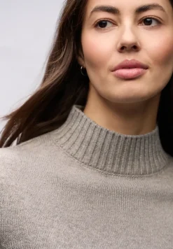 Pullover mit Tape-Details