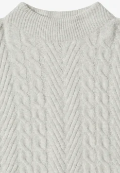 Pullover mit Zopfmuster