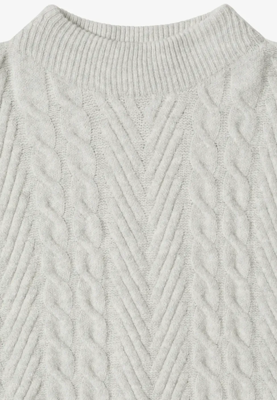 Pullover mit Zopfmuster