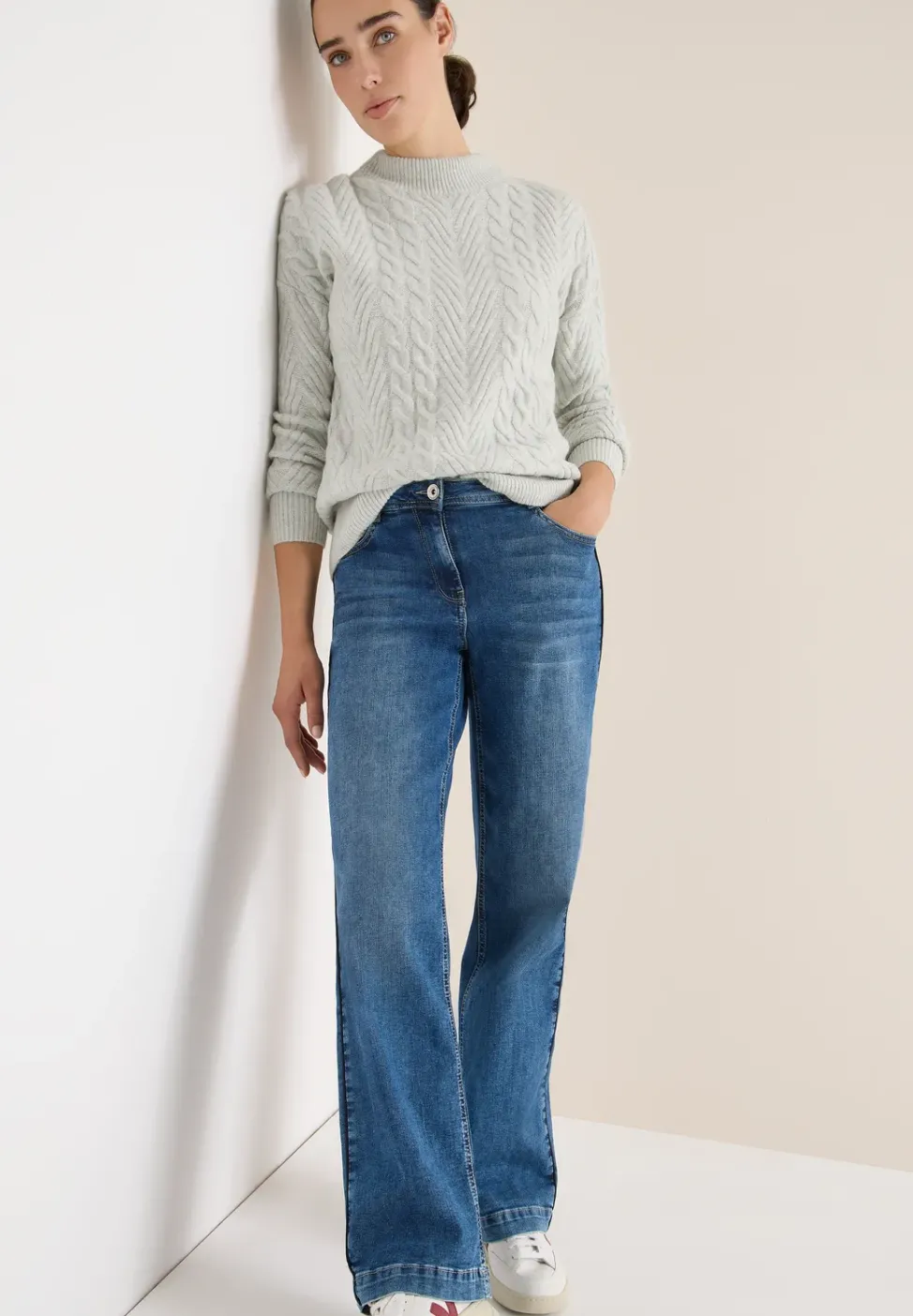 Pullover mit Zopfmuster
