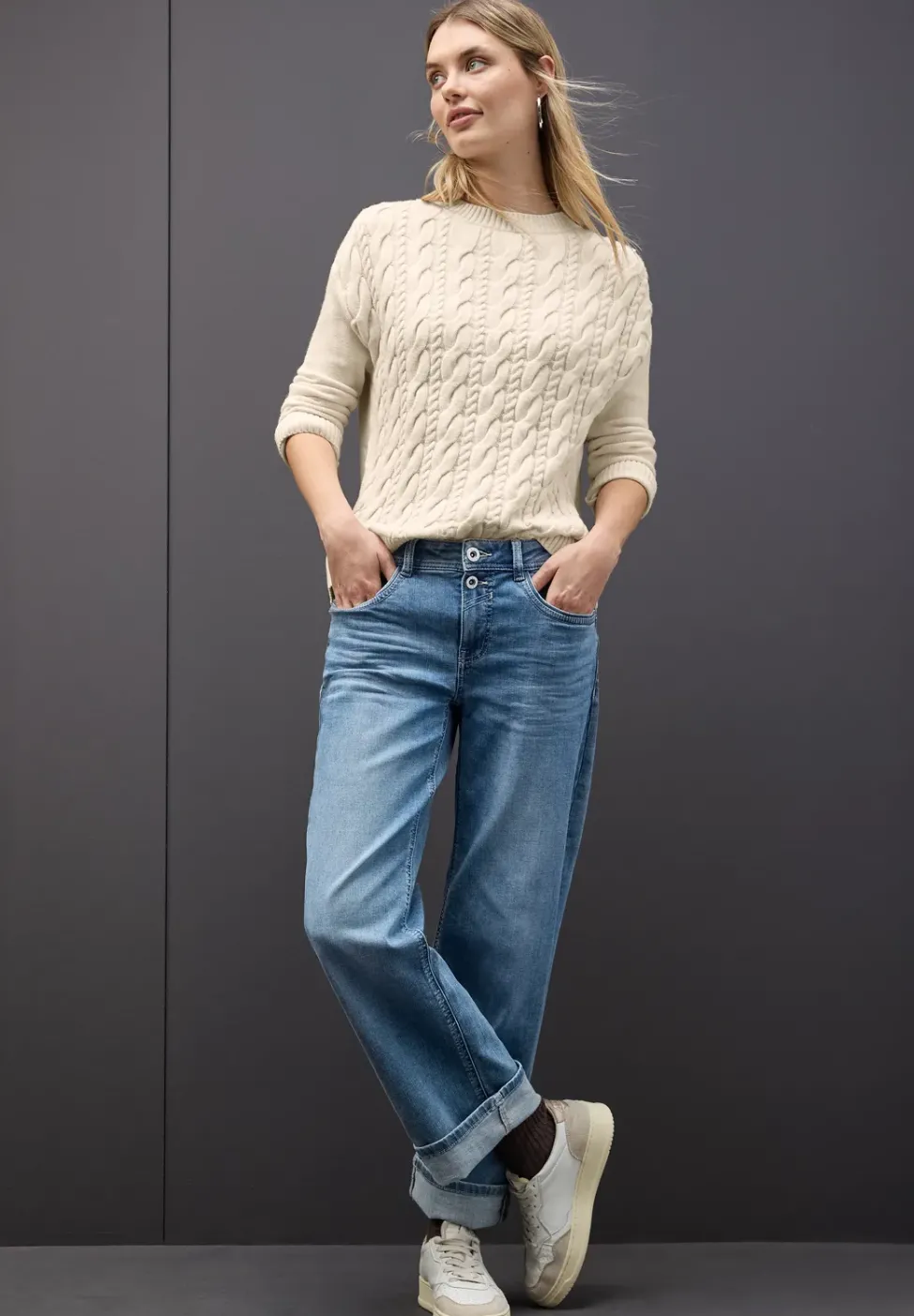 Pullover mit Zopfmuster
