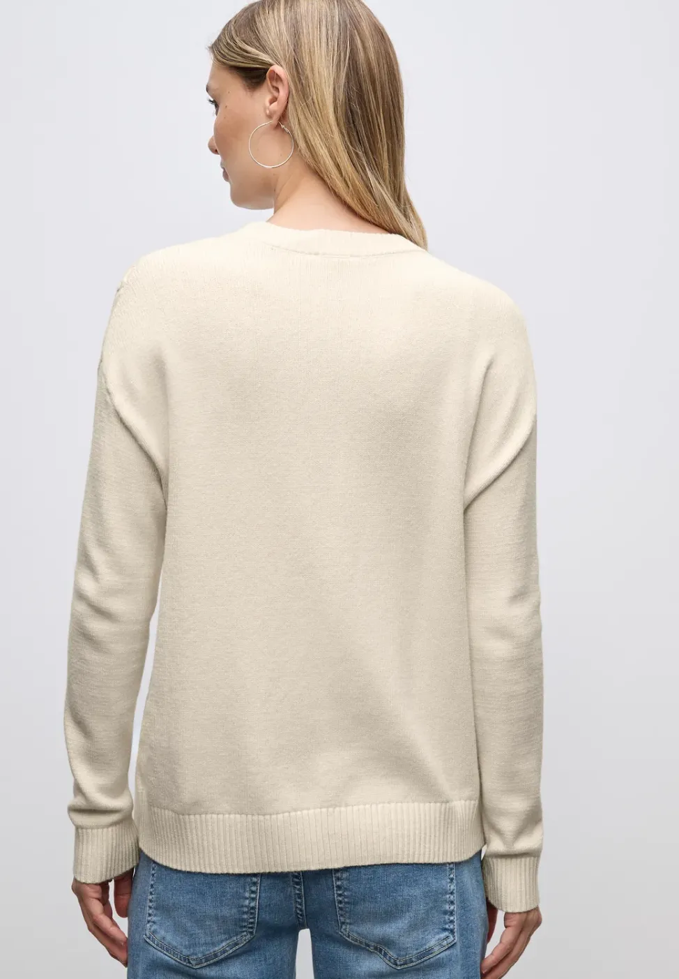 Pullover mit Zopfmuster