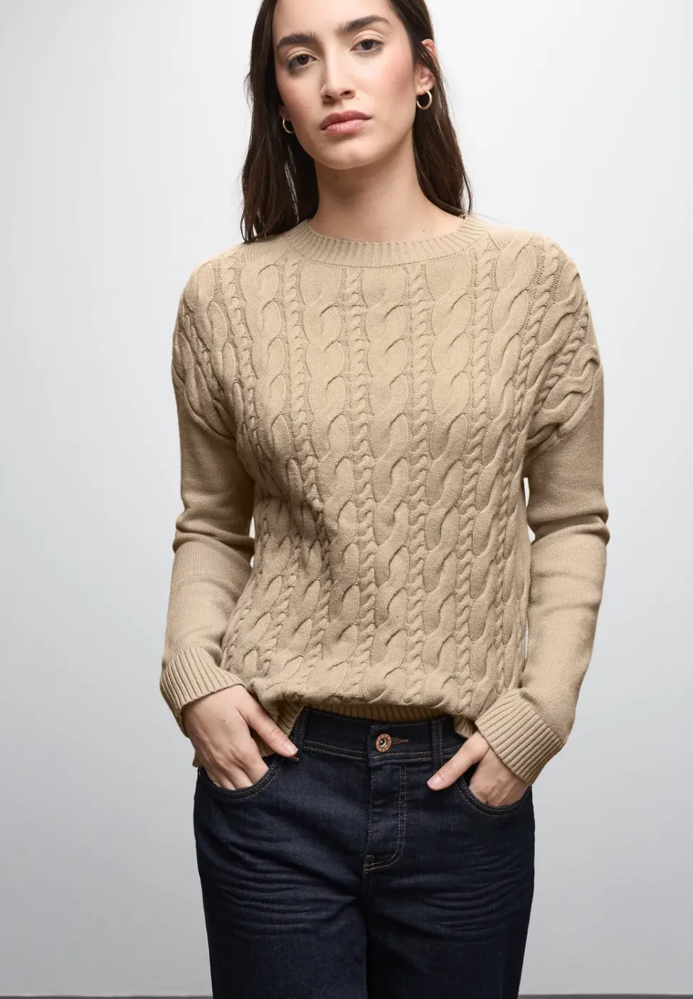 Pullover mit Zopfmuster