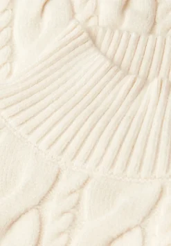 Pullover mit Zopfmuster
