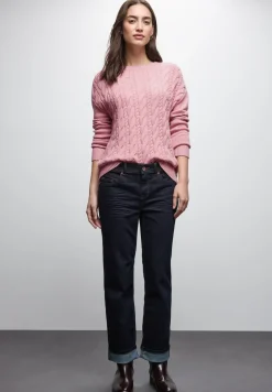 Pullover mit Zopfmuster