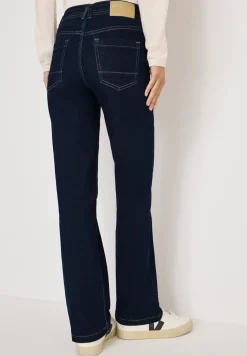 Rinsed Bootcut Jeans
