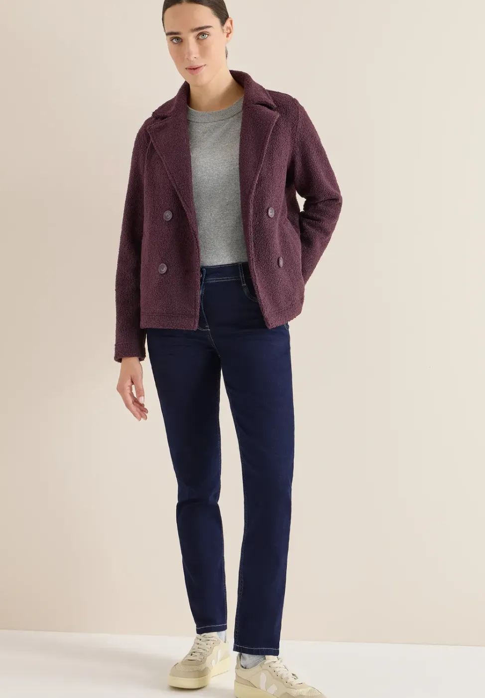 Rinsed Casual Fit Jeans