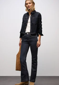 Rinsed Bootcut Jeans