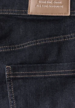 Rinsed Bootcut Jeans