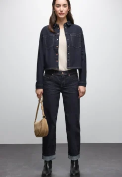 Rinsed Straight Leg Jeans