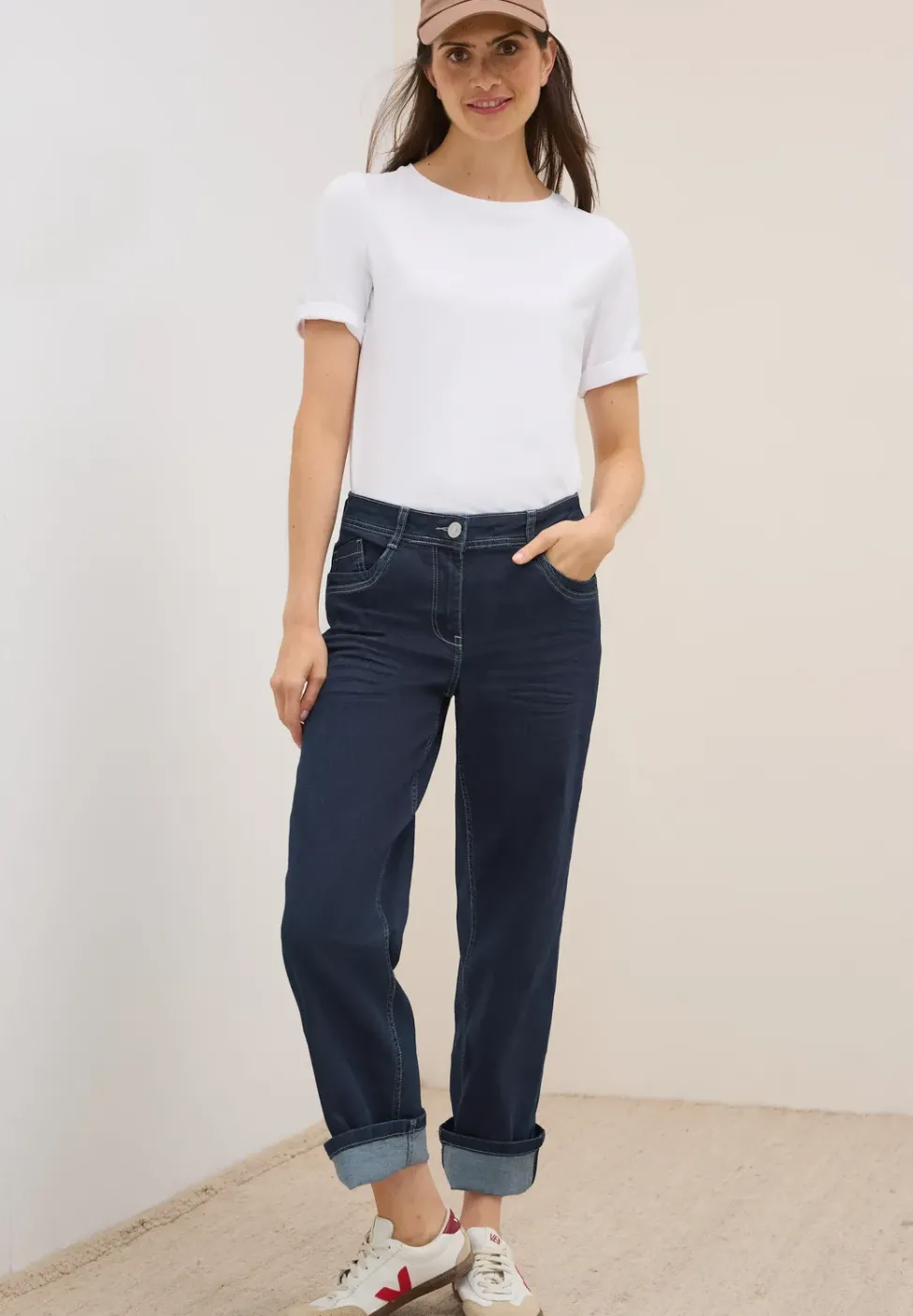 Rinsed Straight Leg Jeans