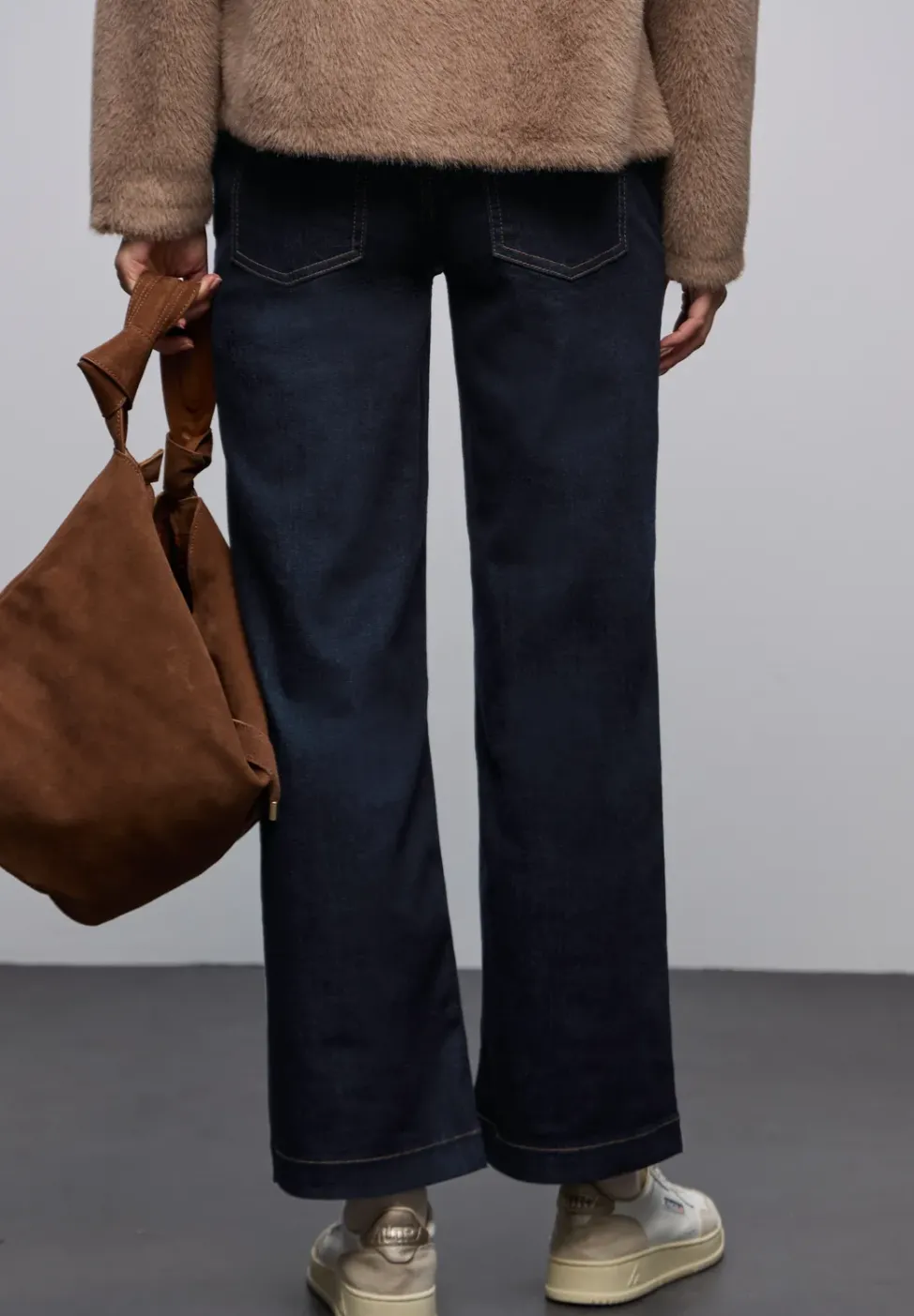 Rinsed Wide Leg Jeans