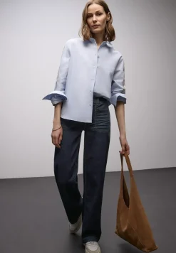 Rinsed Wide Leg Jeans