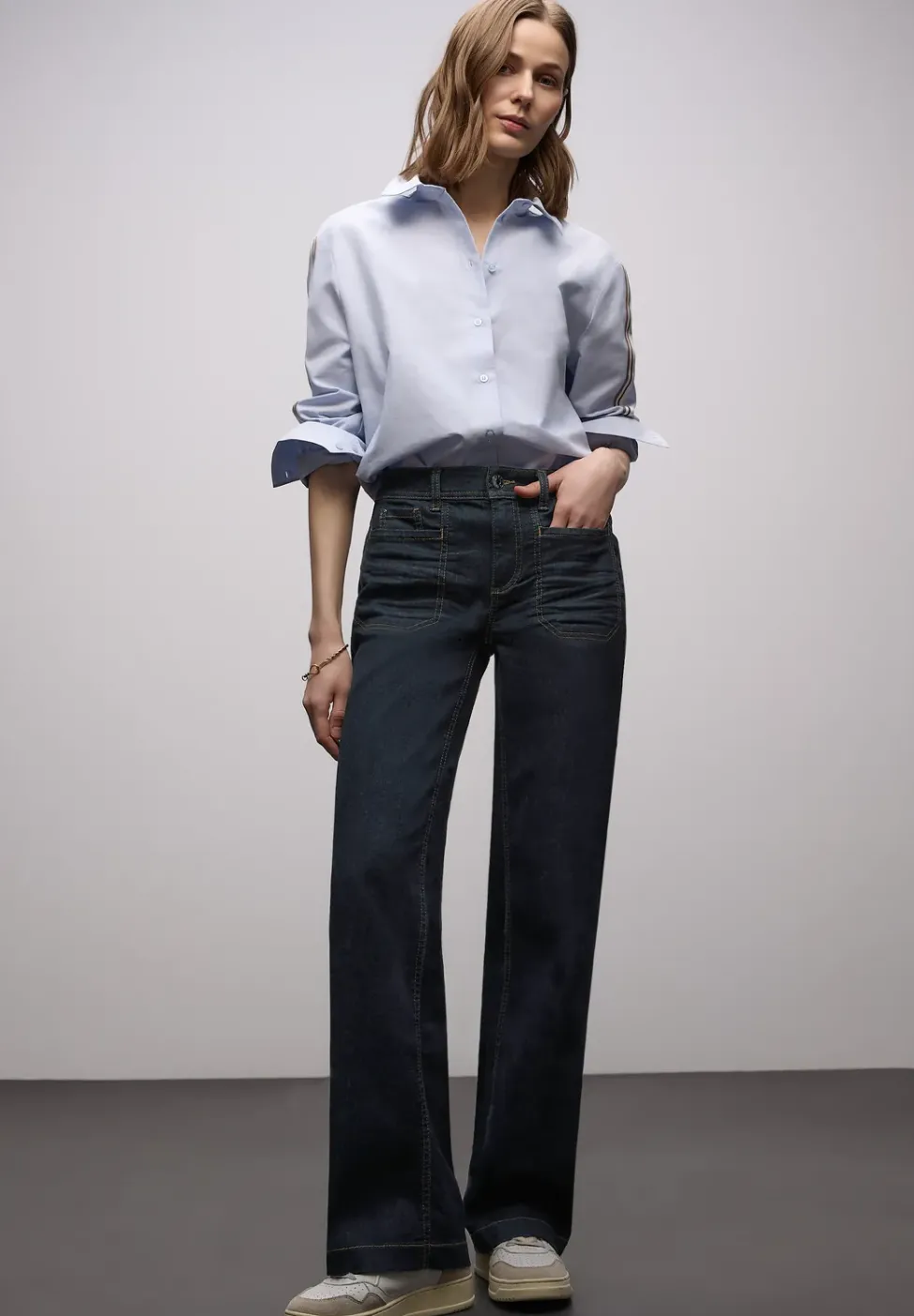 Rinsed Wide Leg Jeans