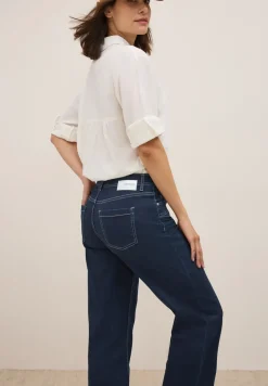 Rinsed Wide Leg Jeans