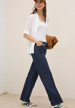 Rinsed Wide Leg Jeans
