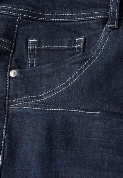 Rinsed Wide Leg Jeans