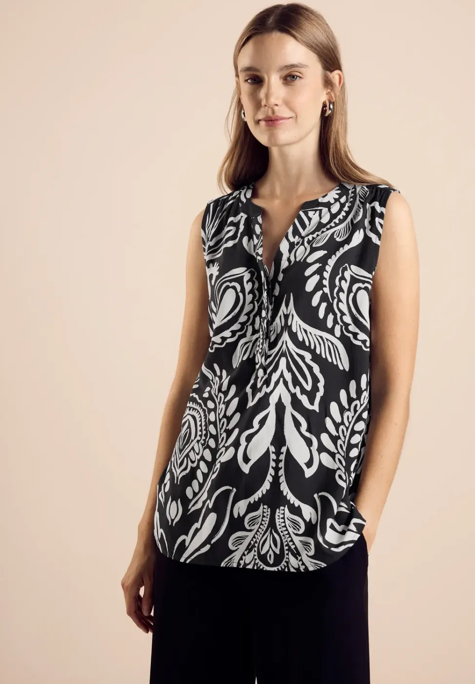 Ärmellose Bluse mit Print