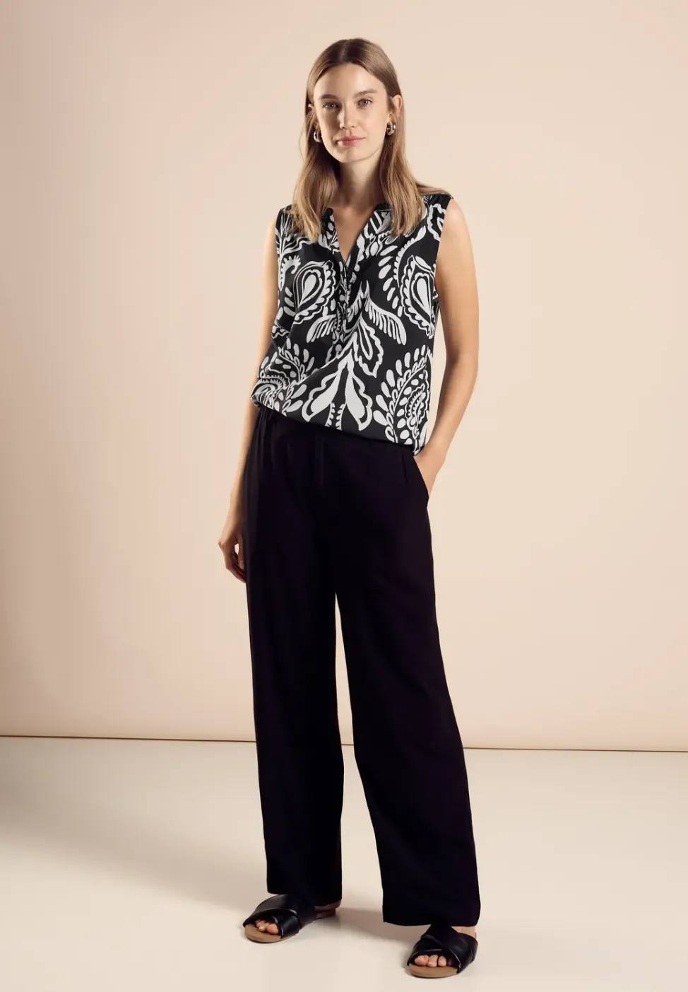 Ärmellose Bluse mit Print