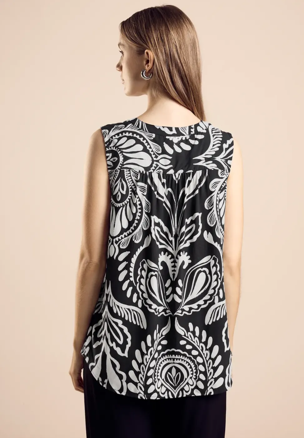 Ärmellose Bluse mit Print