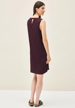 Ärmelloses Kleid
