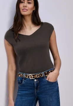 Ärmelloses Shirt mit Diamantausschnitt