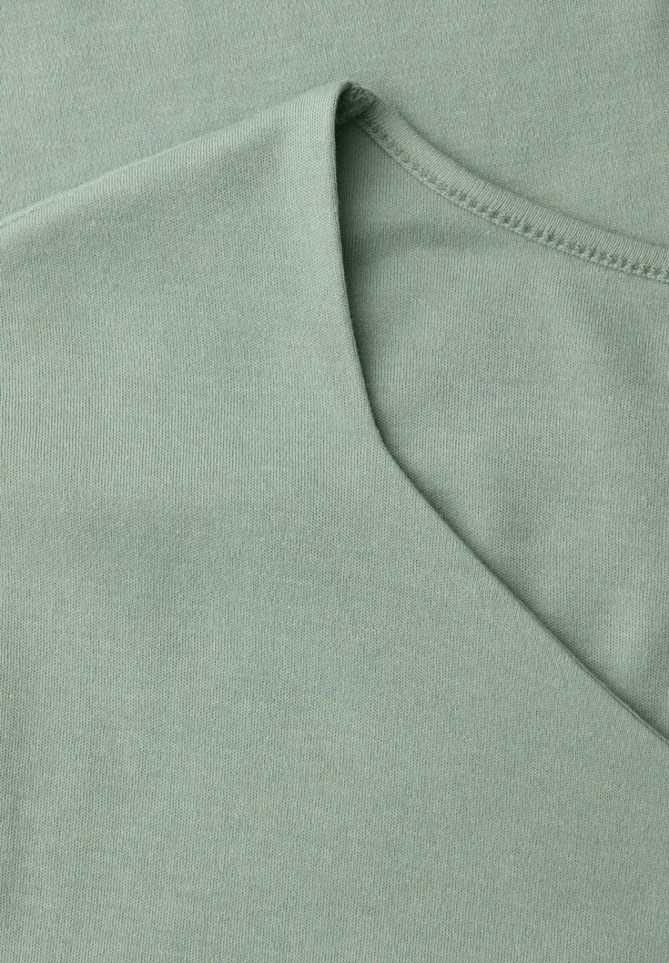 Ärmelloses Shirt mit Diamantausschnitt