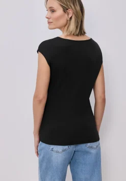 Ärmelloses Shirt mit Diamantausschnitt