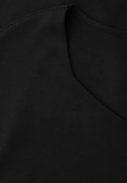 Ärmelloses Shirt mit Diamantausschnitt