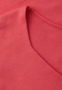 Ärmelloses Shirt mit Diamantausschnitt