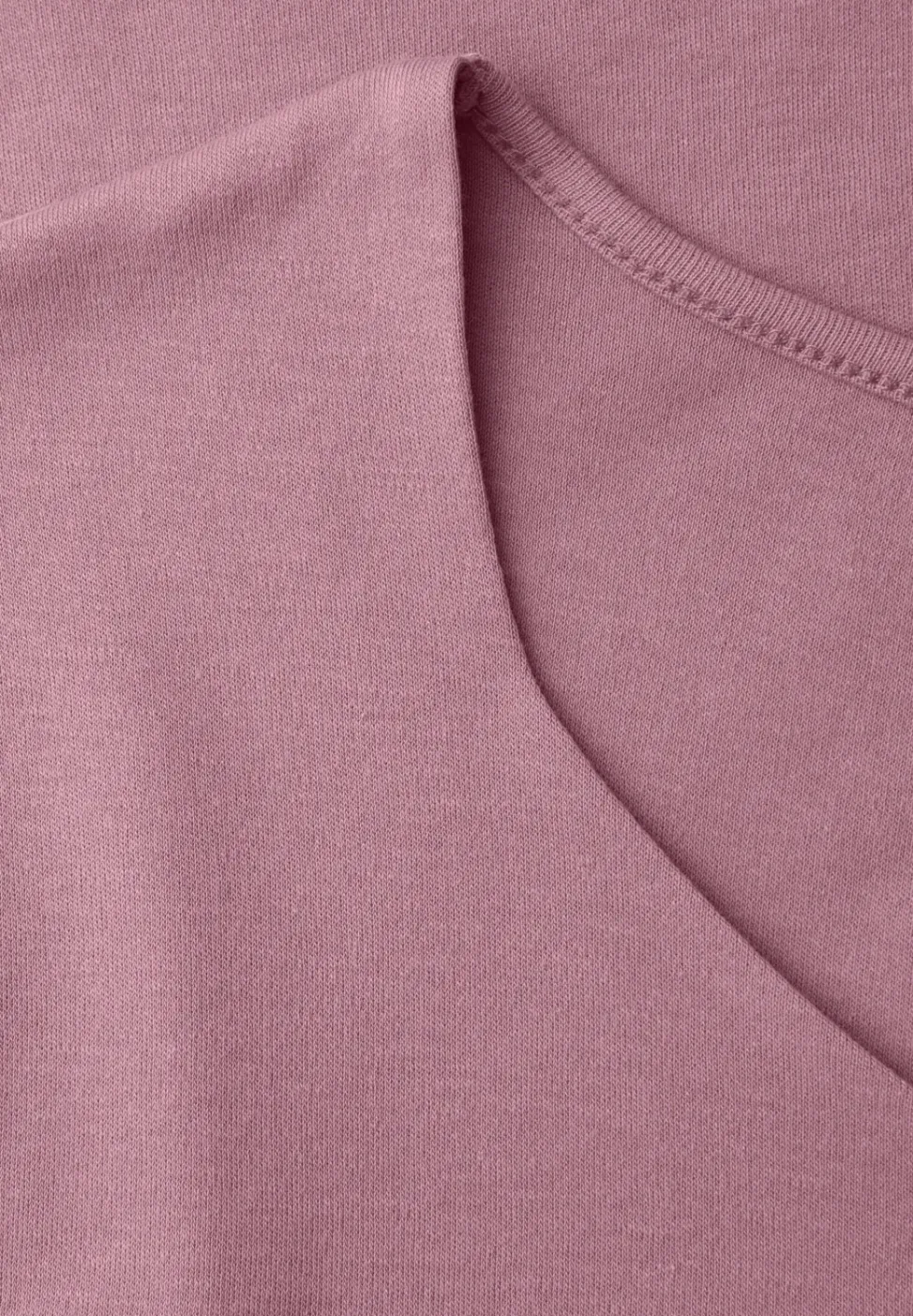 Ärmelloses Shirt mit Diamantausschnitt