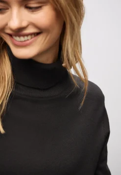 Rollkragenpullover