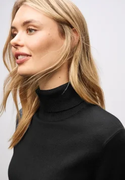Rollkragenpullover
