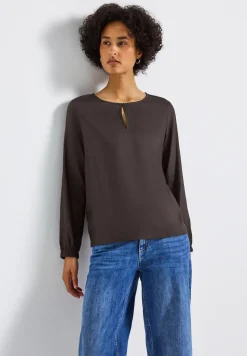 Rundhalsbluse mit Cut-Out