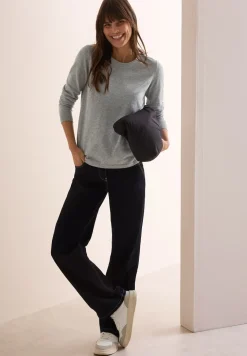 Rundhalspullover