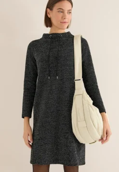 Salt and Pepper Look Kleid