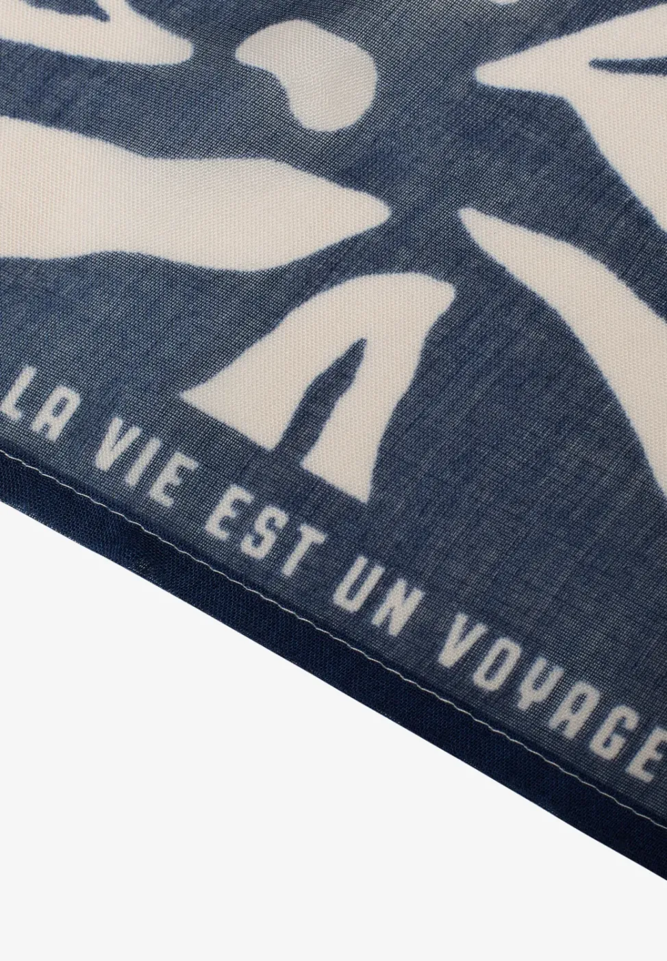 Schal mit Print und Tapedetail