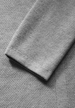 Schimmernder Pullover